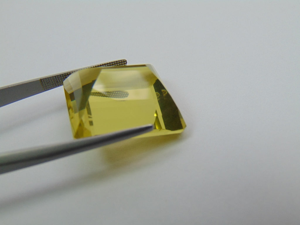 32.50ct Green Gold 21x19mm