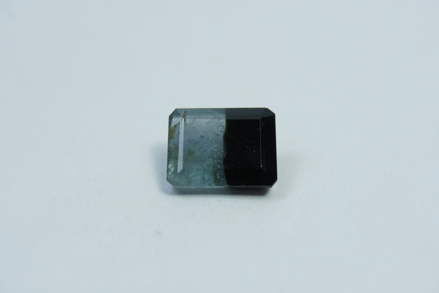 5.20ct Turmalina bicolor 11x9mm