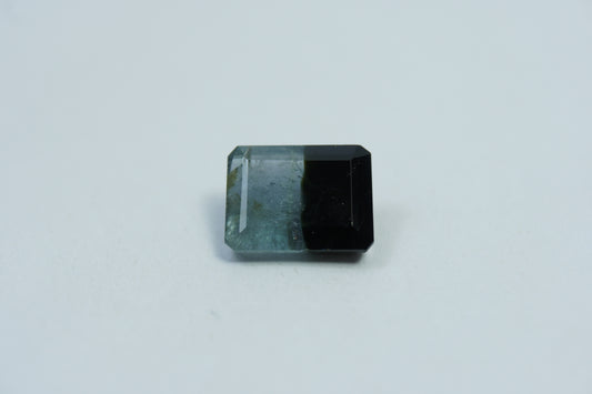 5.20ct Turmalina bicolor 11x9mm