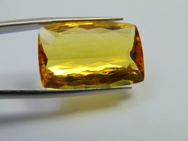 23.90ct Citrine 25x16mm