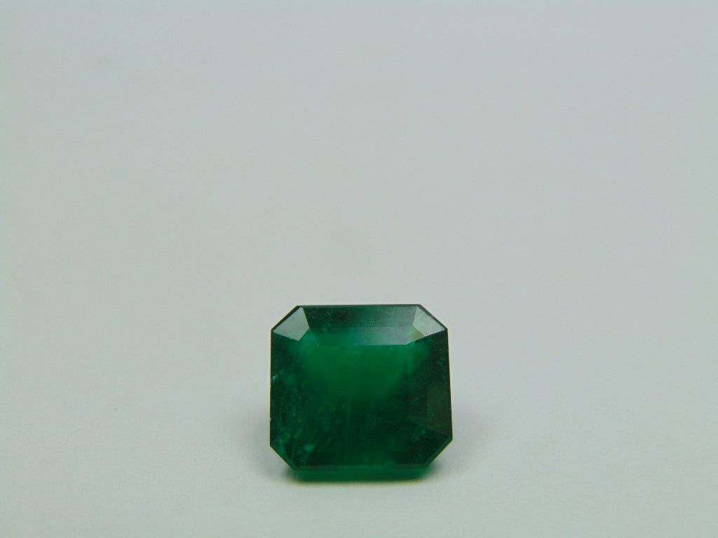 4.45ct Esmeralda 10.5x9.5mm