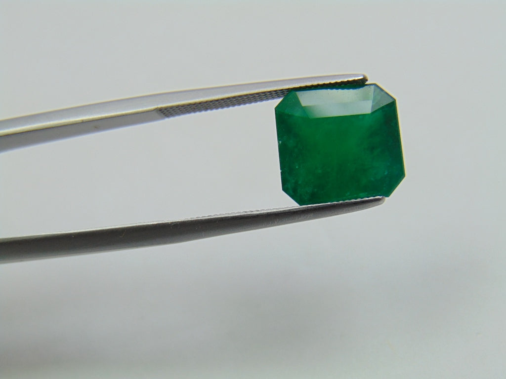 4.45ct Esmeralda 10.5x9.5mm