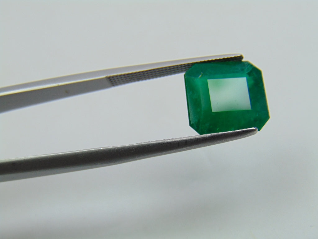 4.45ct Esmeralda 10.5x9.5mm