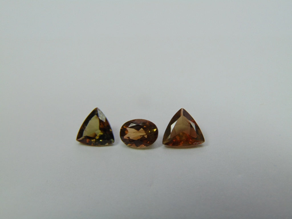 2,90 ct andaluzita