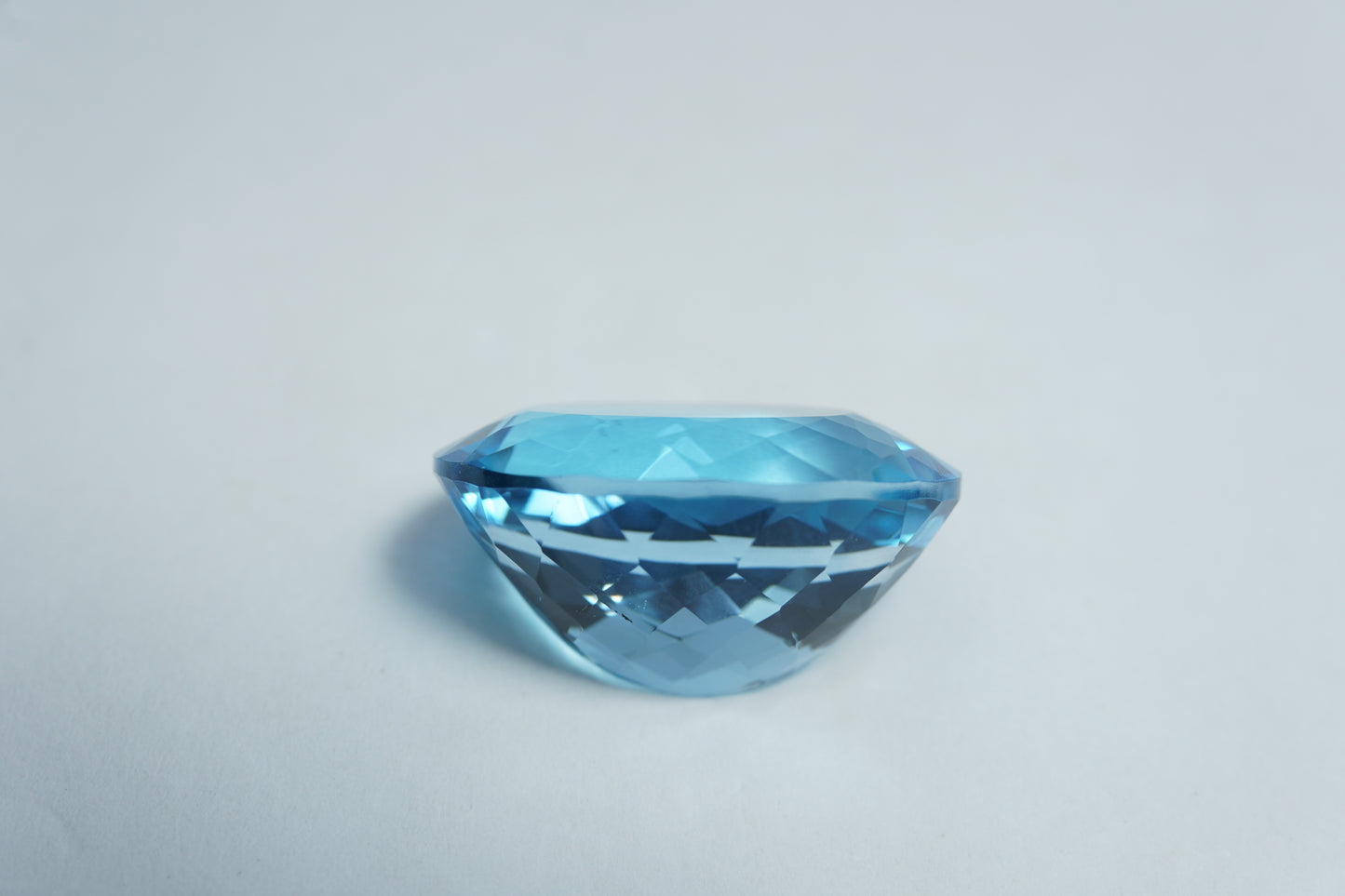 24.75ct Topaz 20x15mm