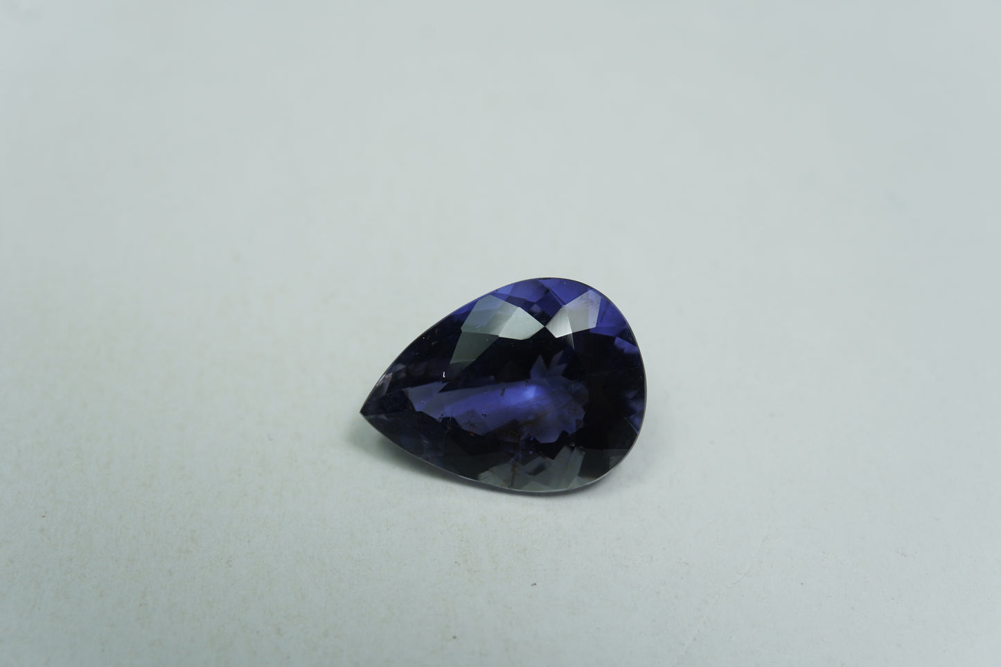 4.91ct Iolita 14x10.5mm
