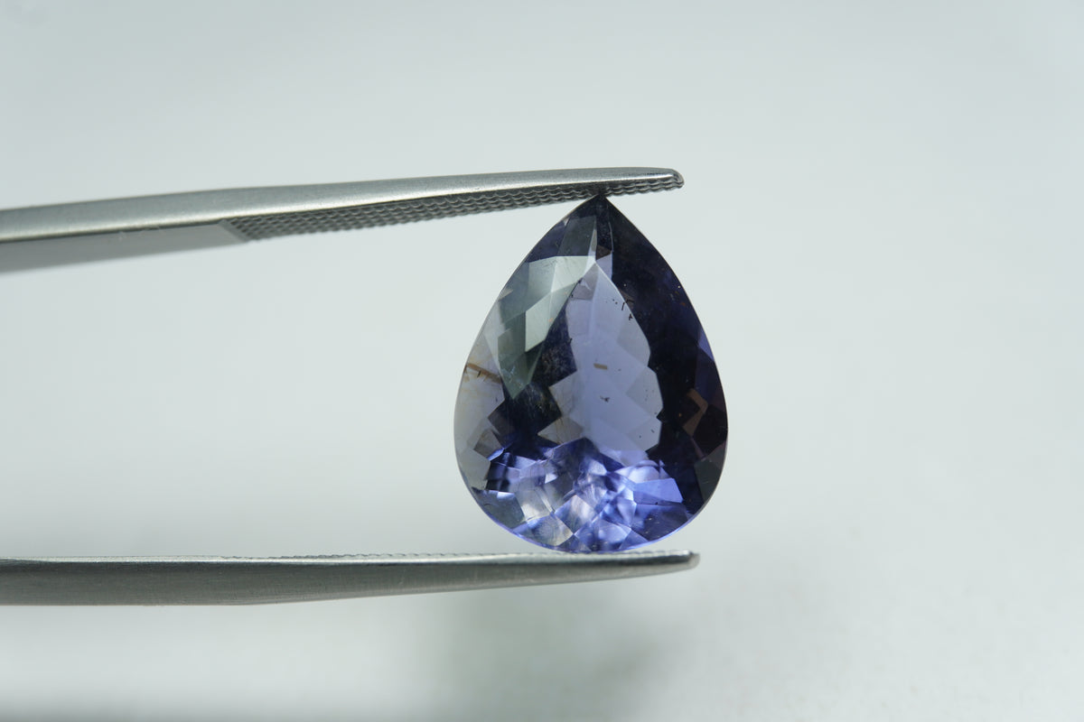 4.91ct Iolita 14x10.5mm