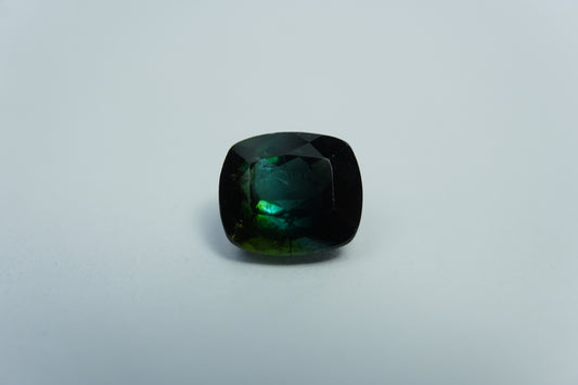 4.85ct Turmalina bicolor 10x9mm