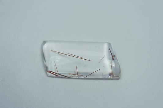 22.80ct Quartzo com inclusão 32x16mm