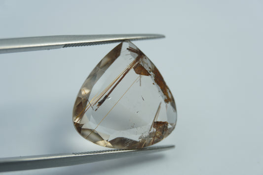 12.30ct Quartzo com inclusão 18mm