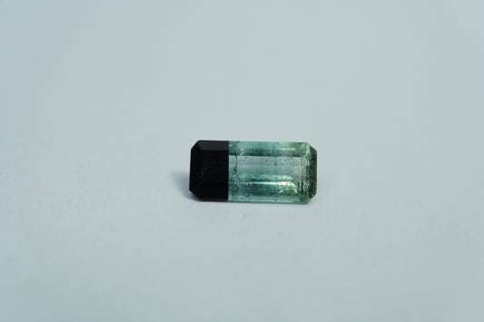 2.45ct Turmalina bicolor 12x6mm