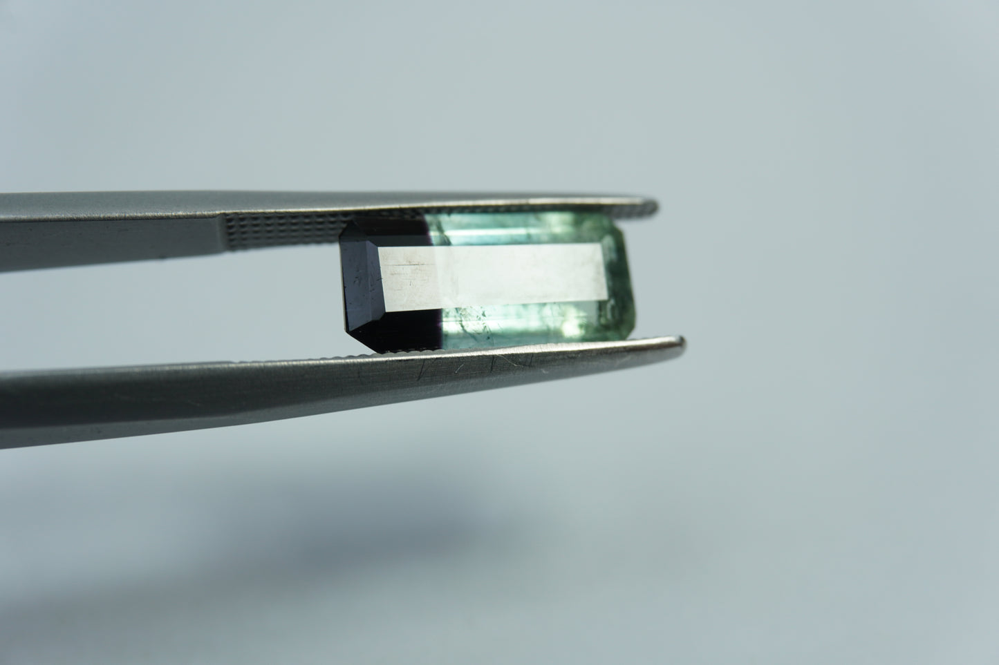 2.45ct Turmalina bicolor 12x6mm