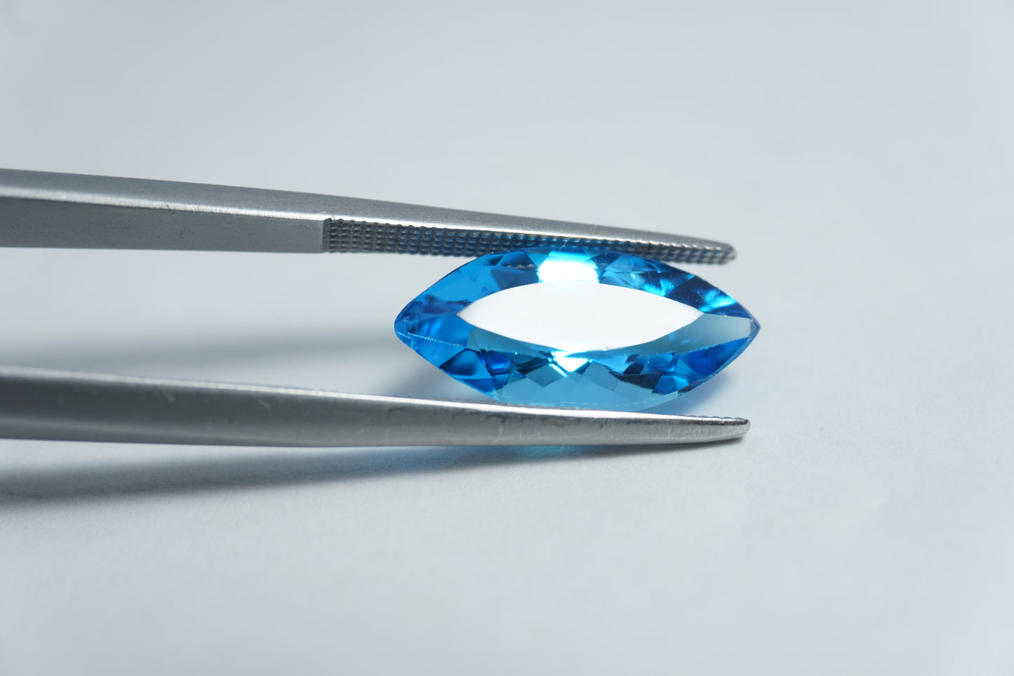 4.08ct Topázio 16x8mm