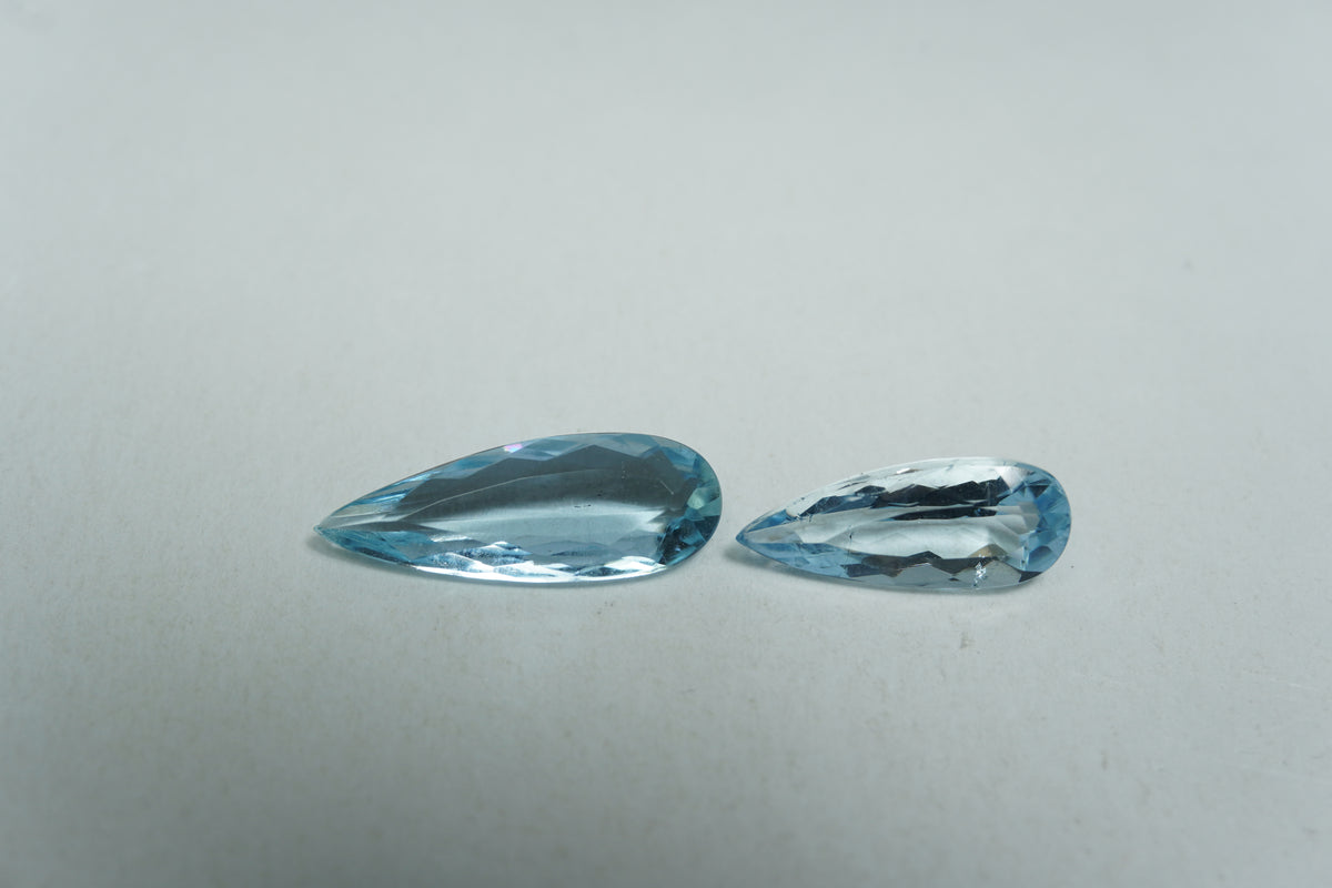 2.54ct Água-marinha 14.5x5mm / 11.5x5mm