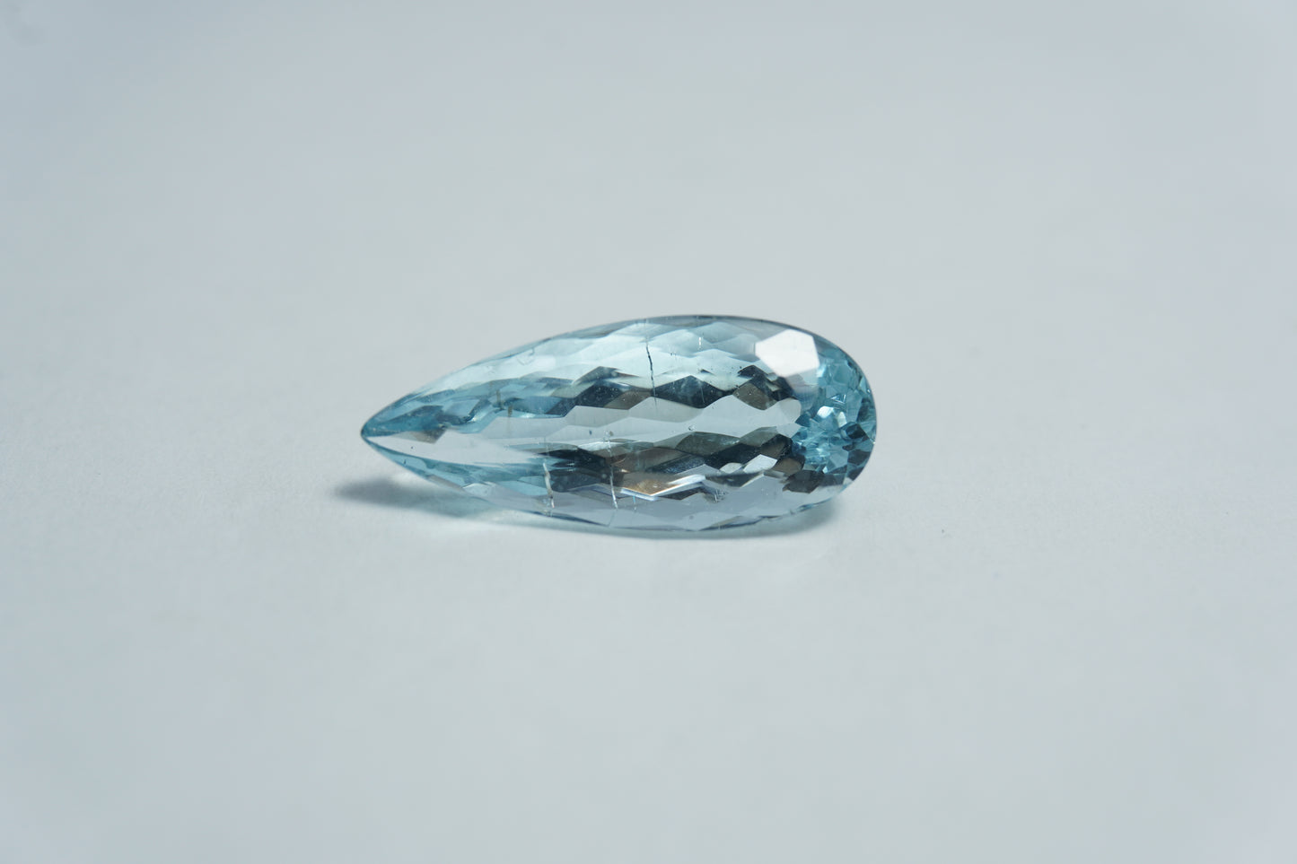 3.63ct Água-marinha 16x7mm