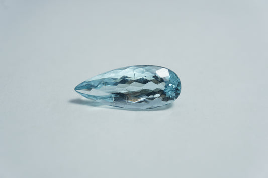 3.63ct Água-marinha 16x7mm