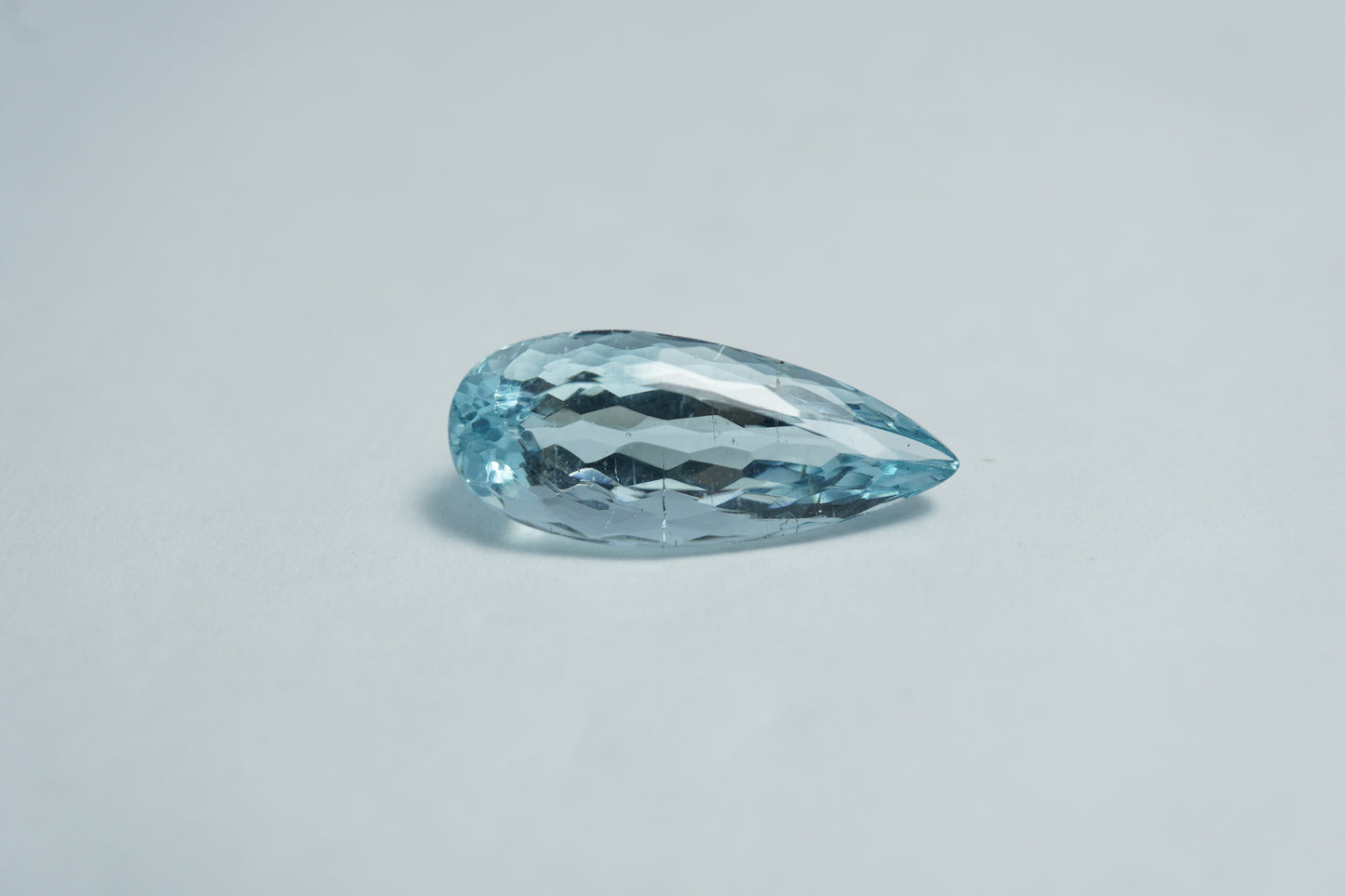 3.63ct Água-marinha 16x7mm