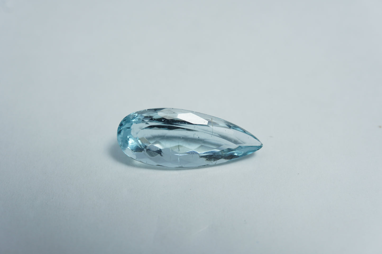 3.63ct Água-marinha 16x7mm