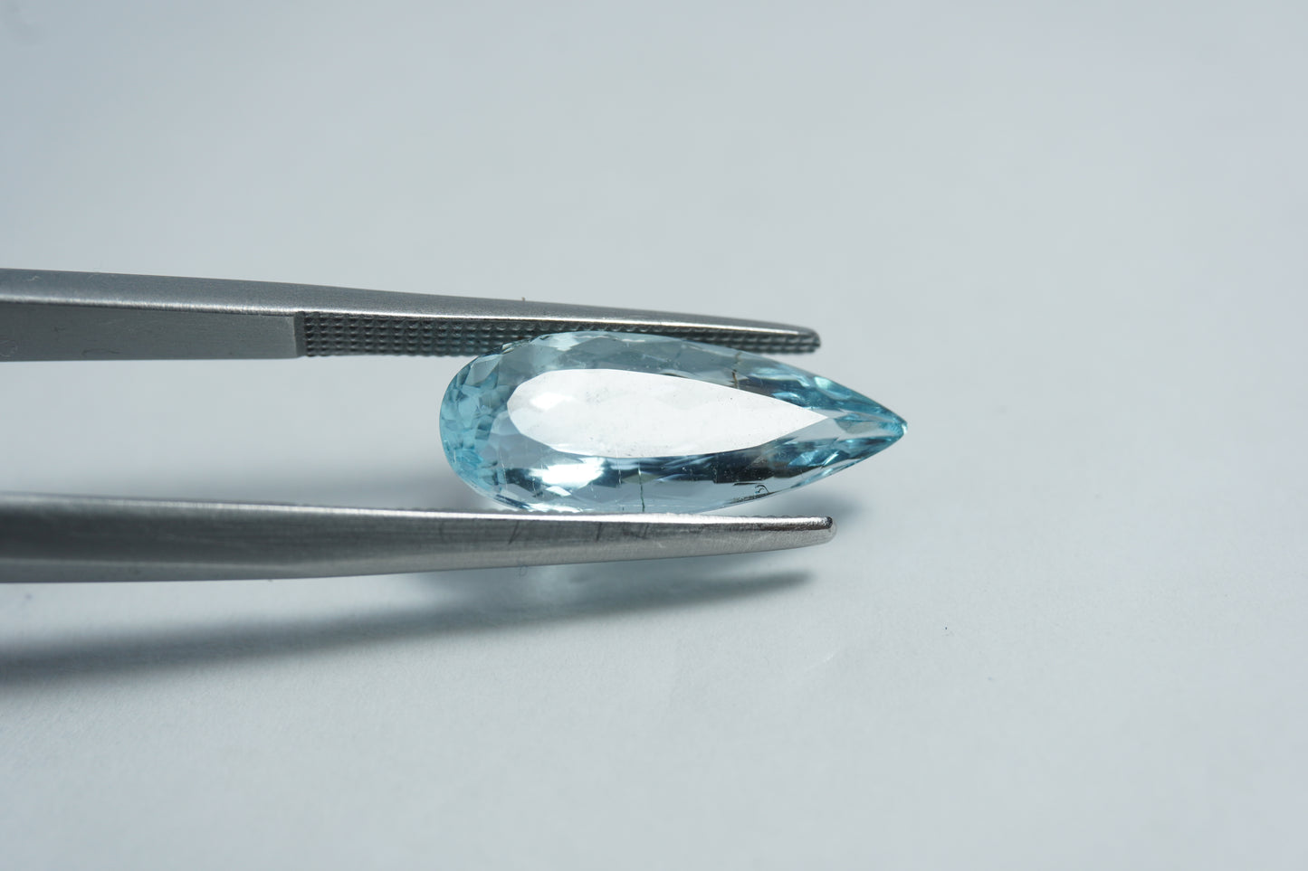 3.63ct Água-marinha 16x7mm
