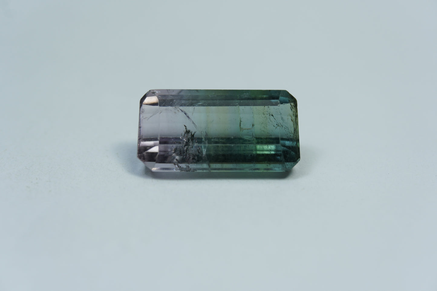 9.50ct Turmalina bicolor 17x9mm