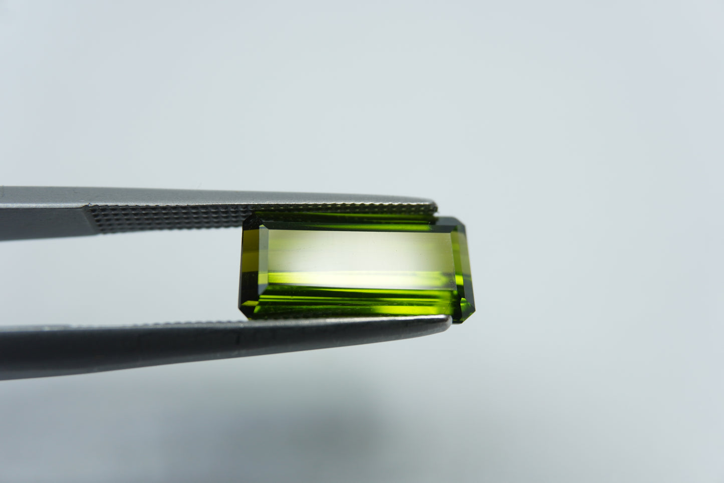 2.95ct Turmalina 12x6mm