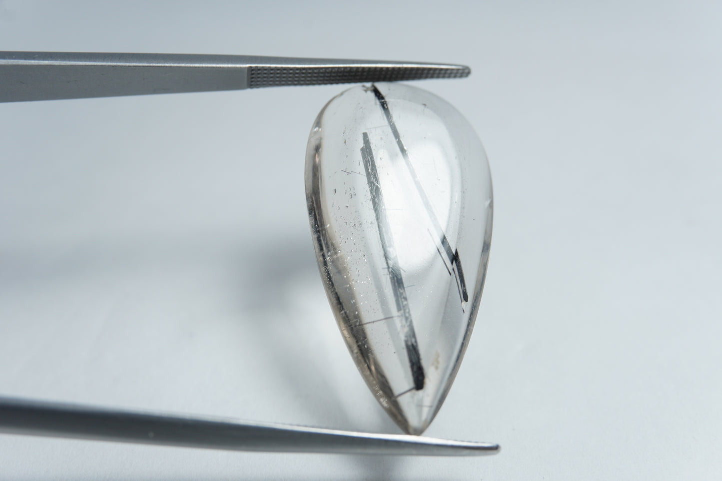 18ct Quartzo com inclusões 29x15mm