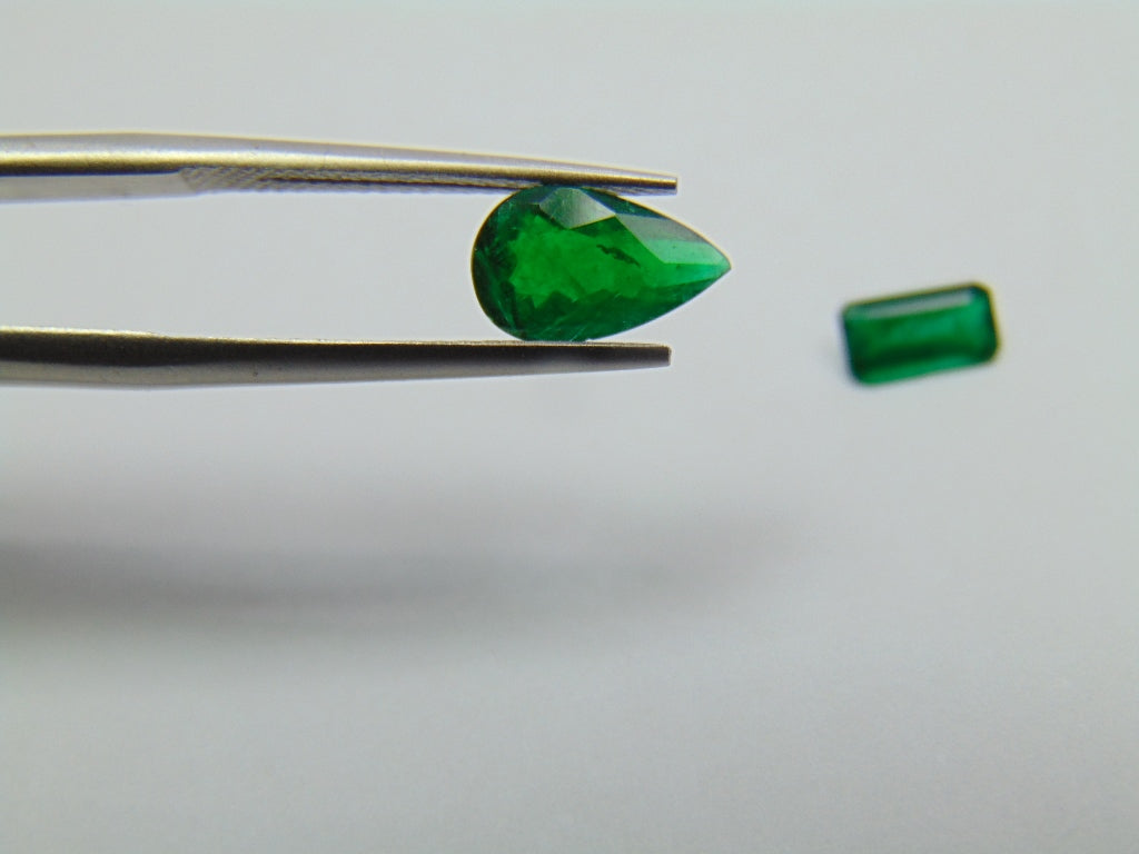 1.24ct Esmeralda 9x5mm 7x4mm