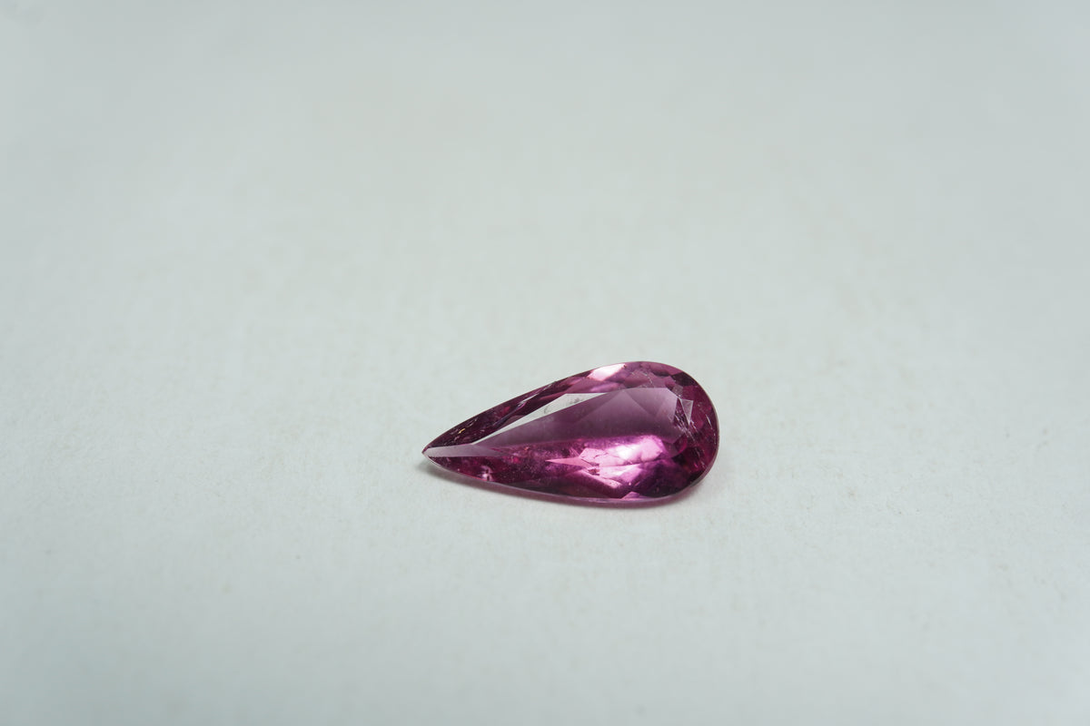 1.07ct Rubellite 11x5mm