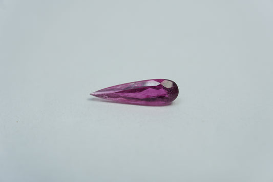 1.15ct Turmalina 14x4mm