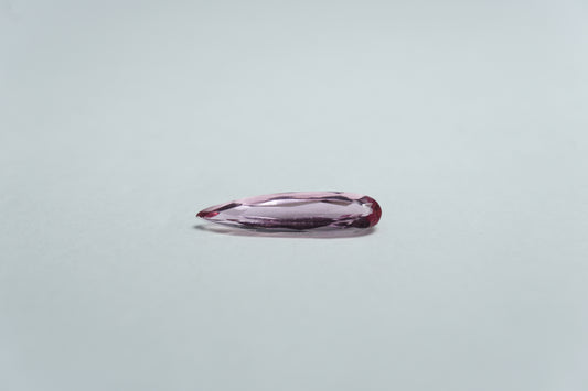 0.91ct Turmalina 14x3mm