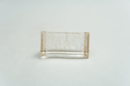 9.74ct Quartz with inclusion 18x9mm