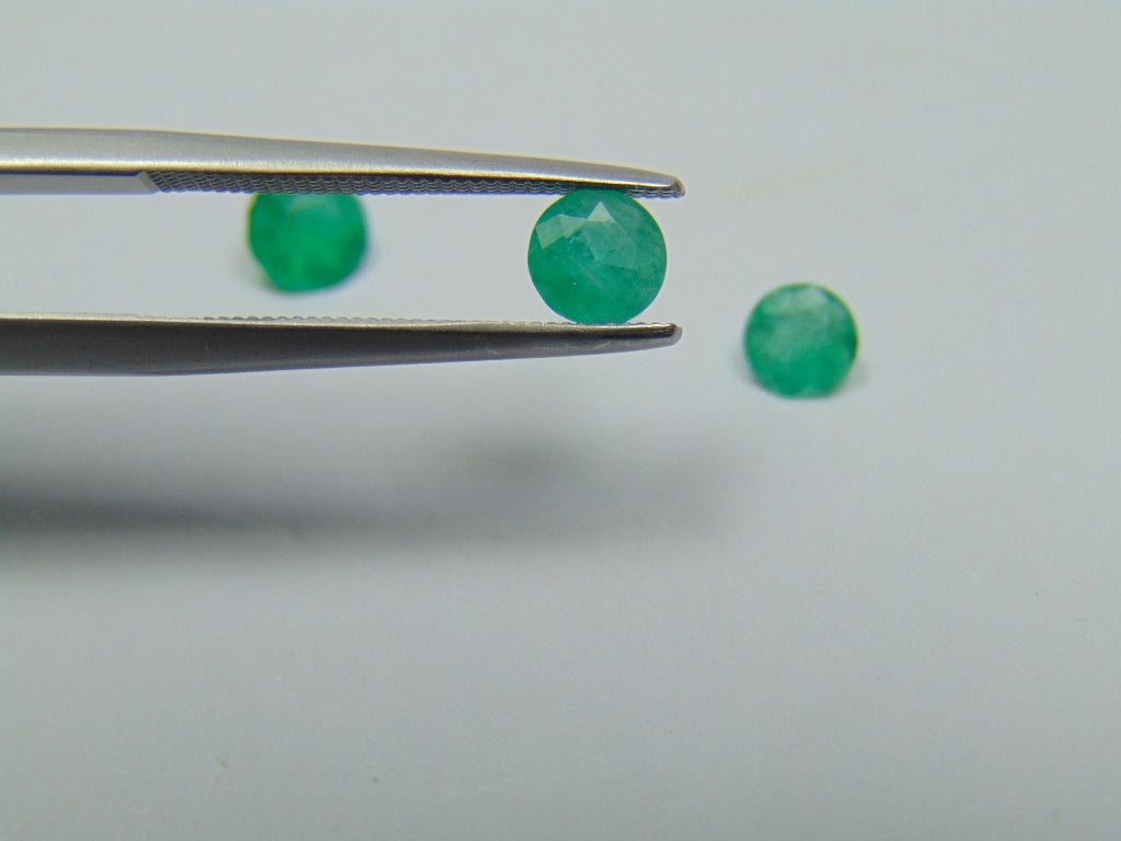 0.97ct Emerald 4mm 5mm