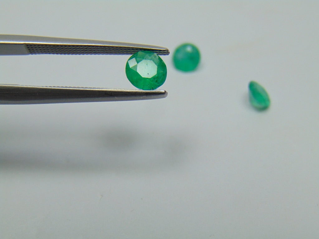0.97ct Emerald 4mm 5mm
