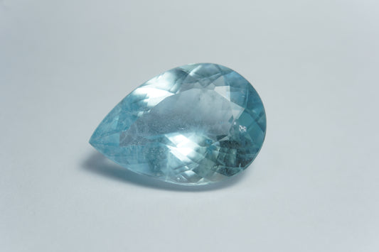31.40ct Topázio cor natural 25x18mm
