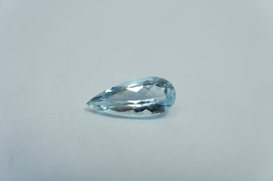 1.88ct Água-marinha 13x6mm