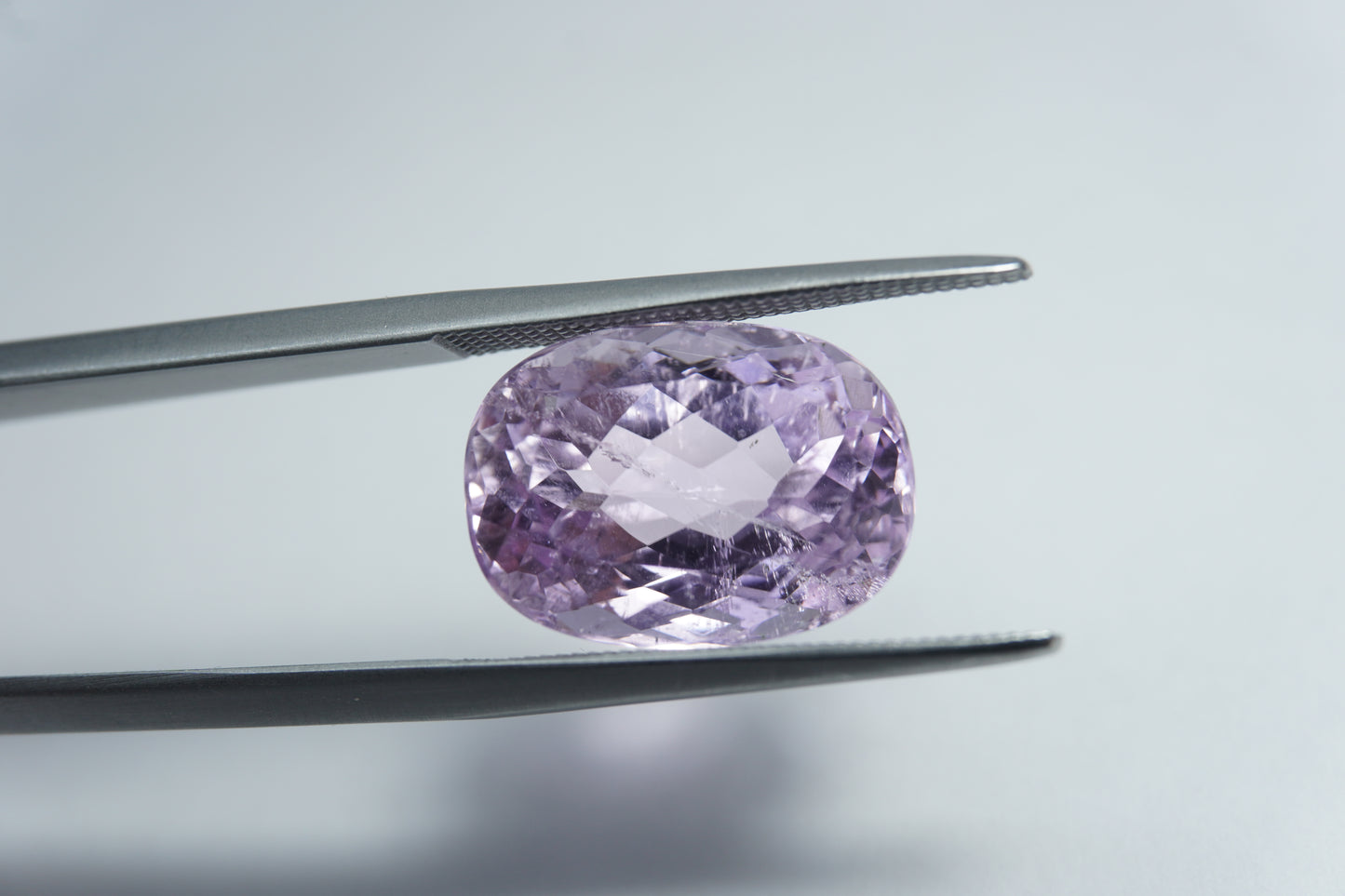 8.90ct Kunzite 14x10mm