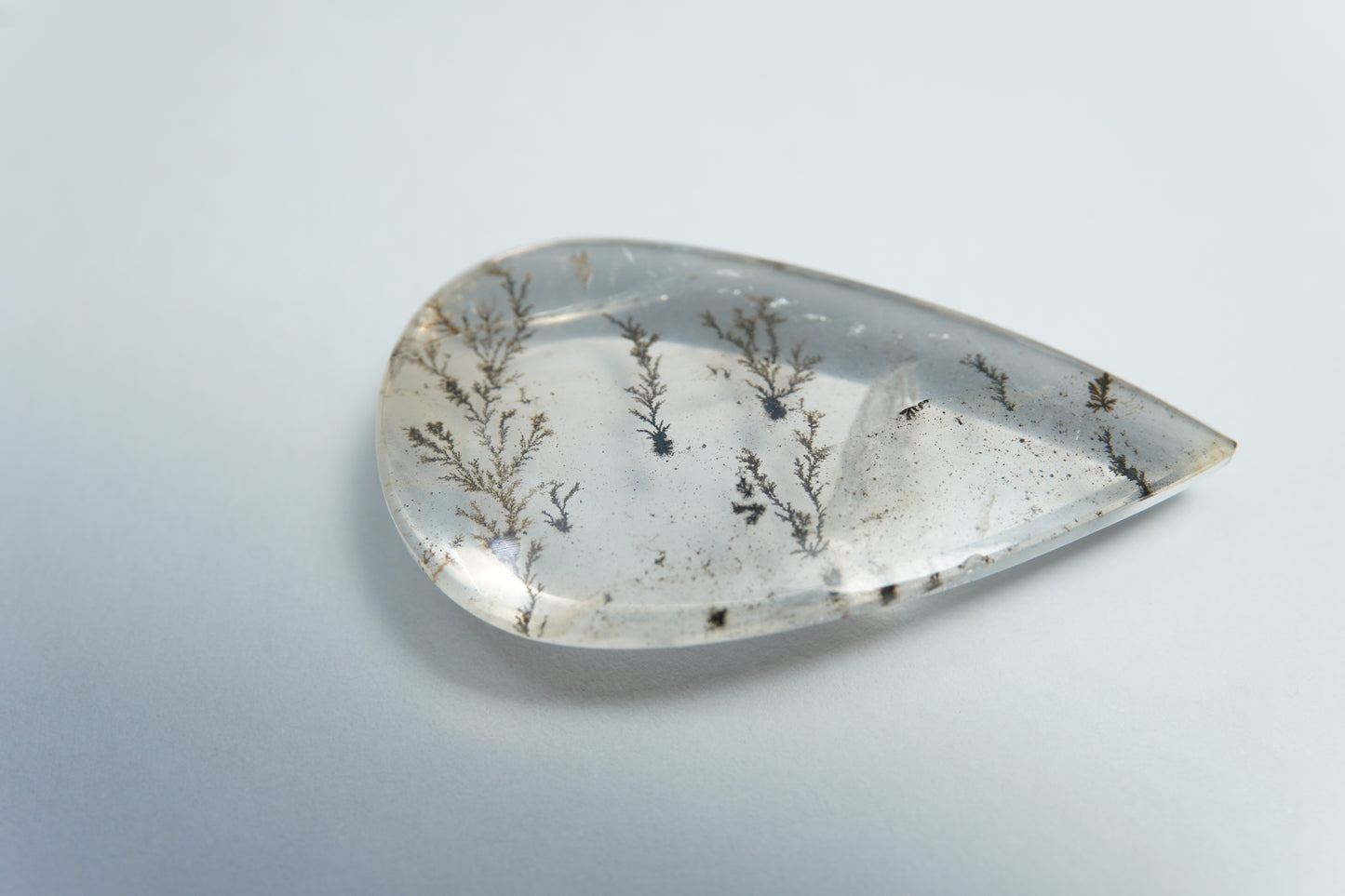 24.45ct Dendrita 33x18mm