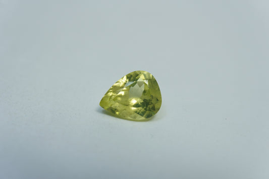 2.60ct Crisólita 10x8mm