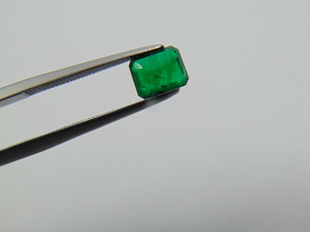 0.90ct Esmeralda 8x5mm