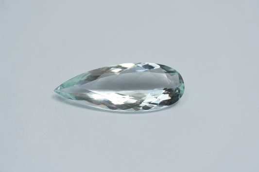10.70ct Água-marinha 29x11mm