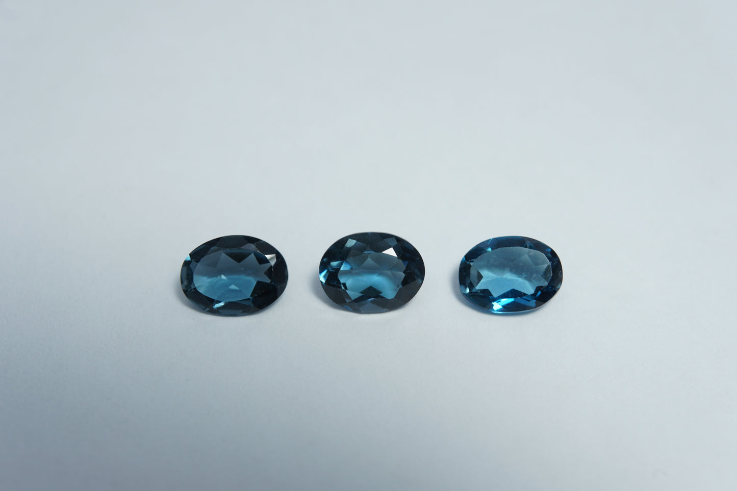 3.49ct Topázio 8x6mm