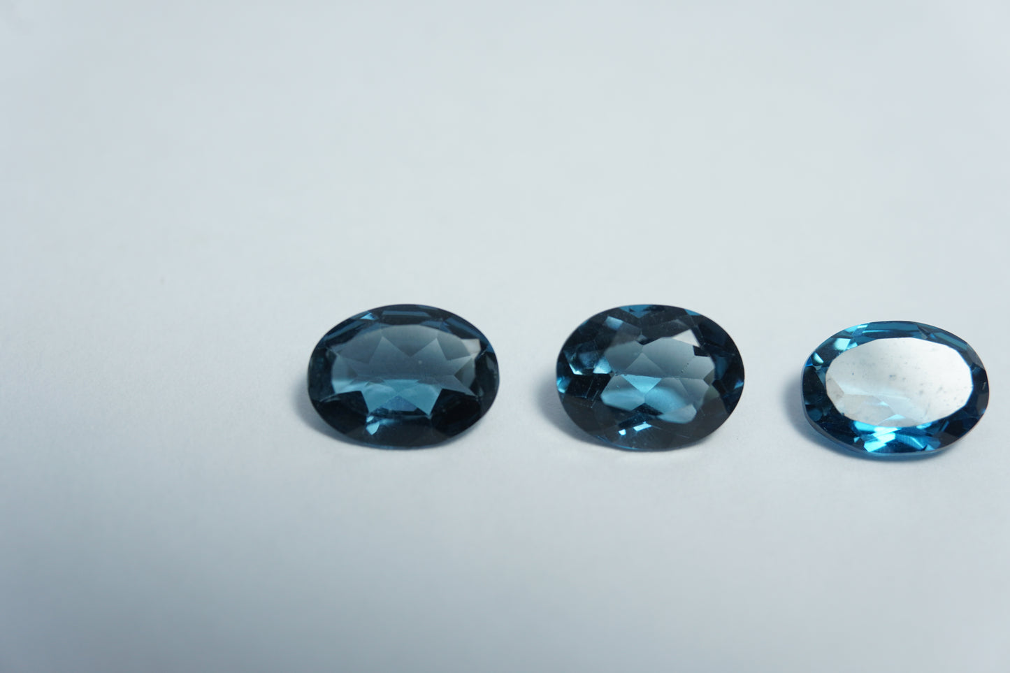 3.49ct Topázio 8x6mm