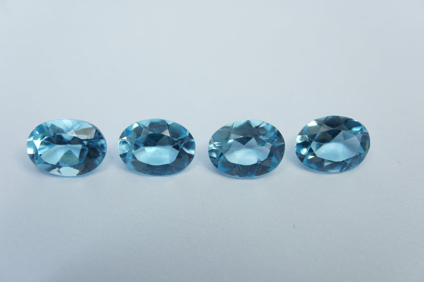 5.55ct Topázio calibrado 8x6mm