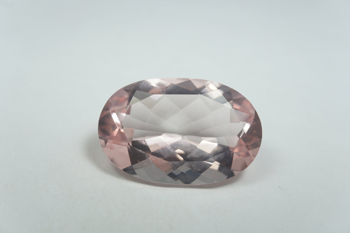 30.60ct Quartzo Rosa 28x18mm