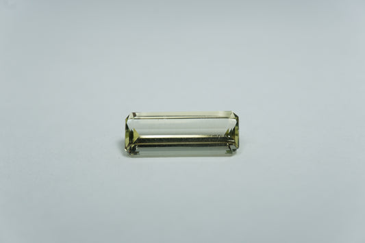 2.04ct Berilo verde 13x5mm