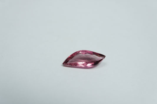 1.61ct Turmalina 14x5.5mm
