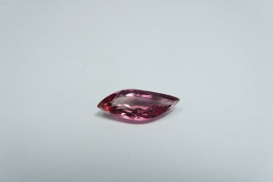 1.61ct Turmalina 14x5.5mm