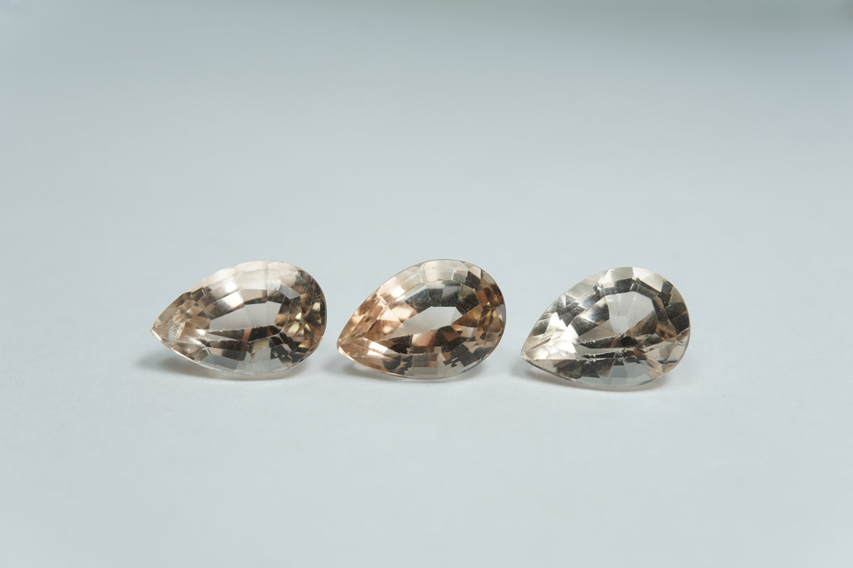 12.40ct Topázio 12x8mm / 12x8mm / 11.5x8mm