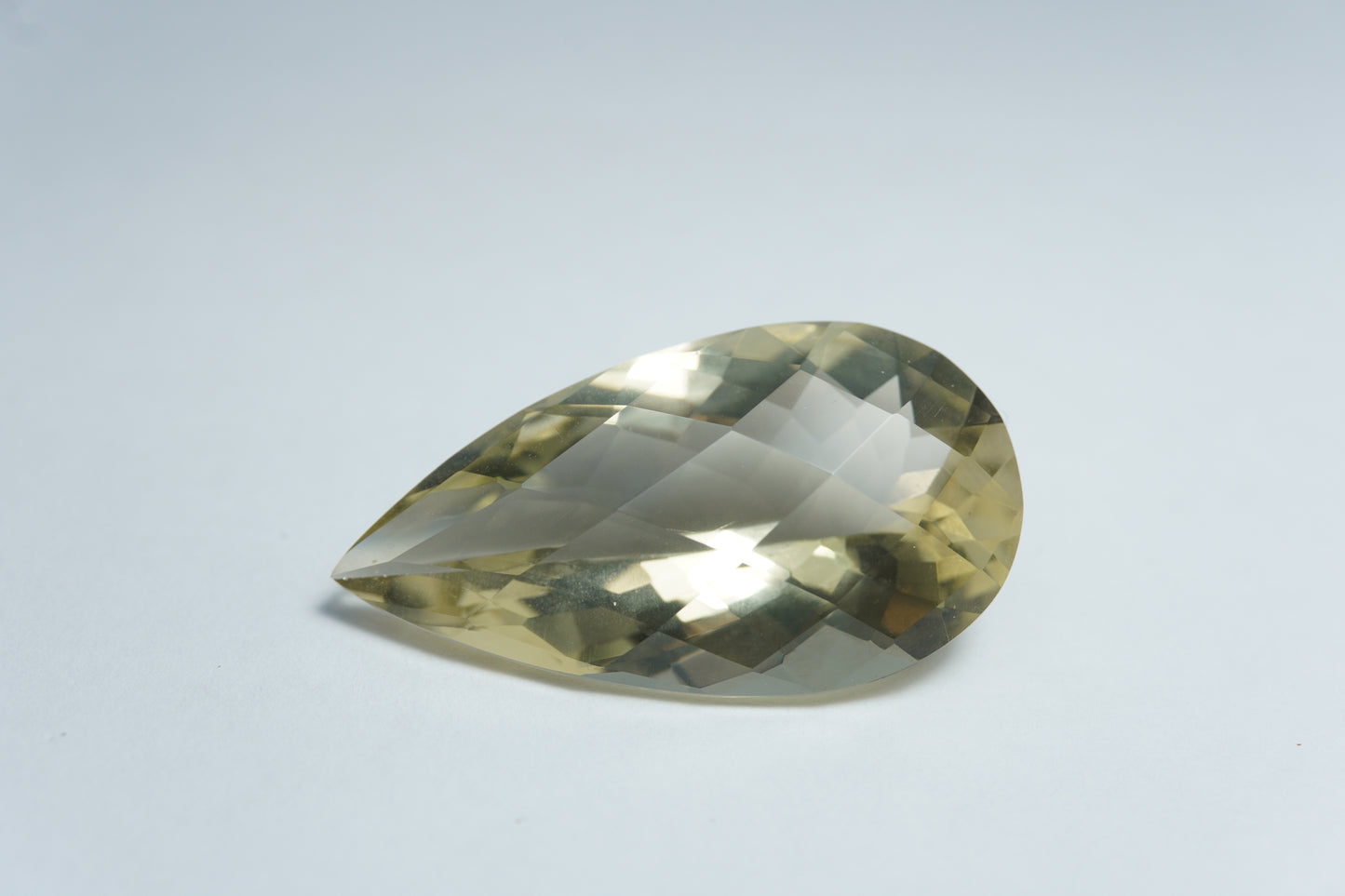 22.45ct Green gold 29x16mm