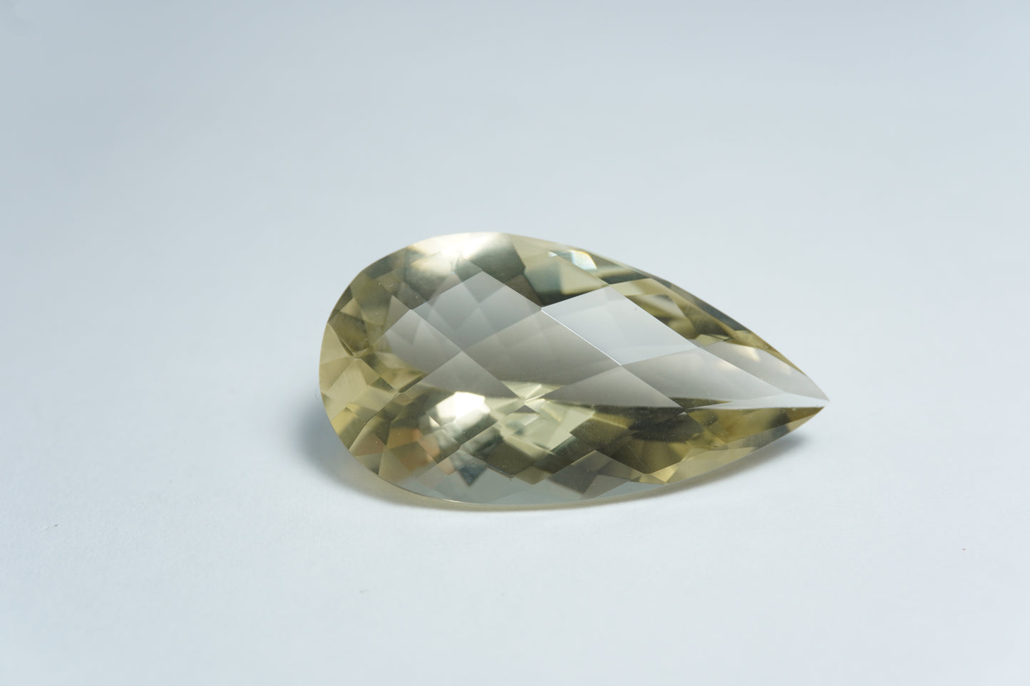 22.45ct Green gold 29x16mm